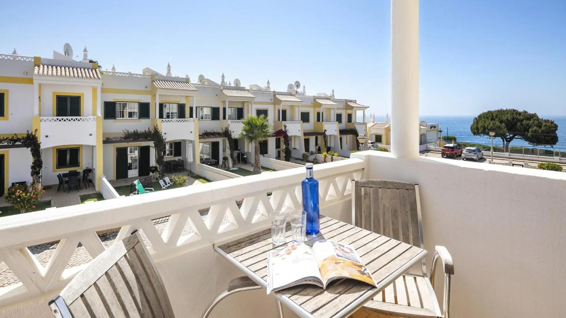Modern Apartment With Sea Views, Terrace Benagil Casa de Férias