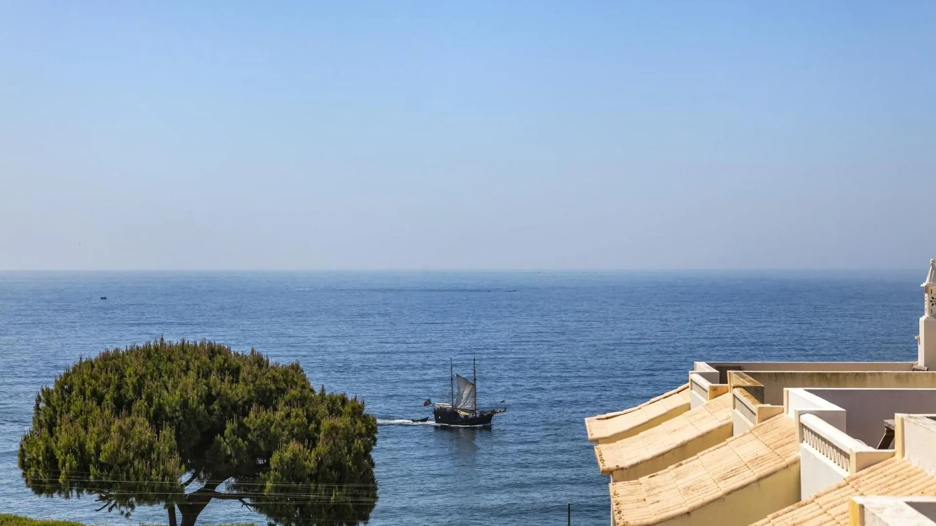 Modern Apartment With Sea Views, Terrace Benagil 0*,  Portugal